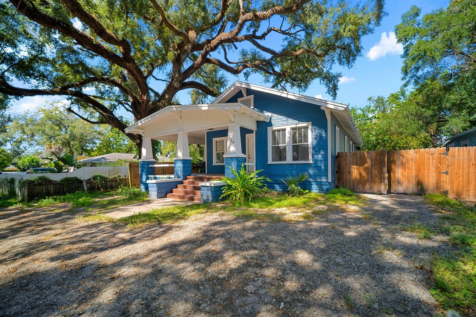 708 E CRENSHAW STREET, Tampa, FL 33604