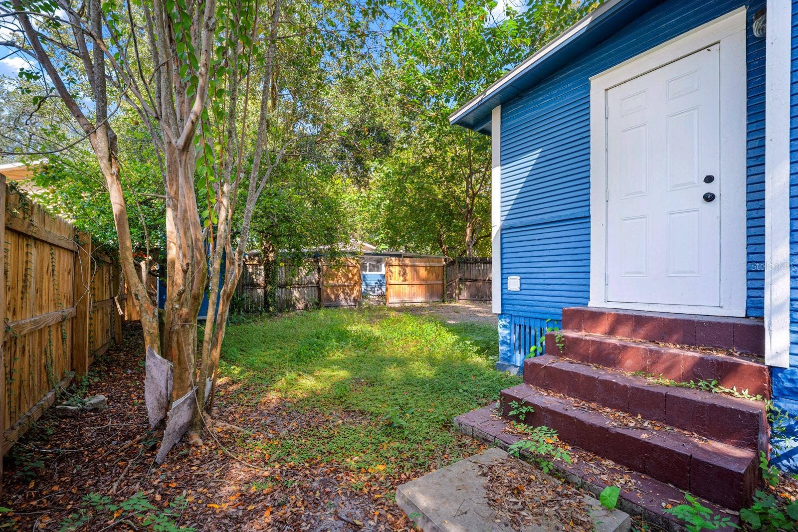 708 E CRENSHAW STREET, Tampa, FL 33604