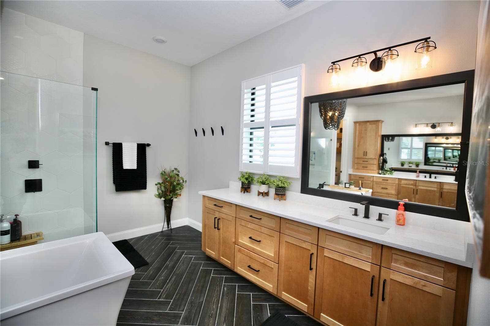 19792 AUGUSTA PRESERVE DRIVE, Lutz, FL 33549 19792 AUGUSTA PRESERVE DRIVE, Lutz, FL 33549