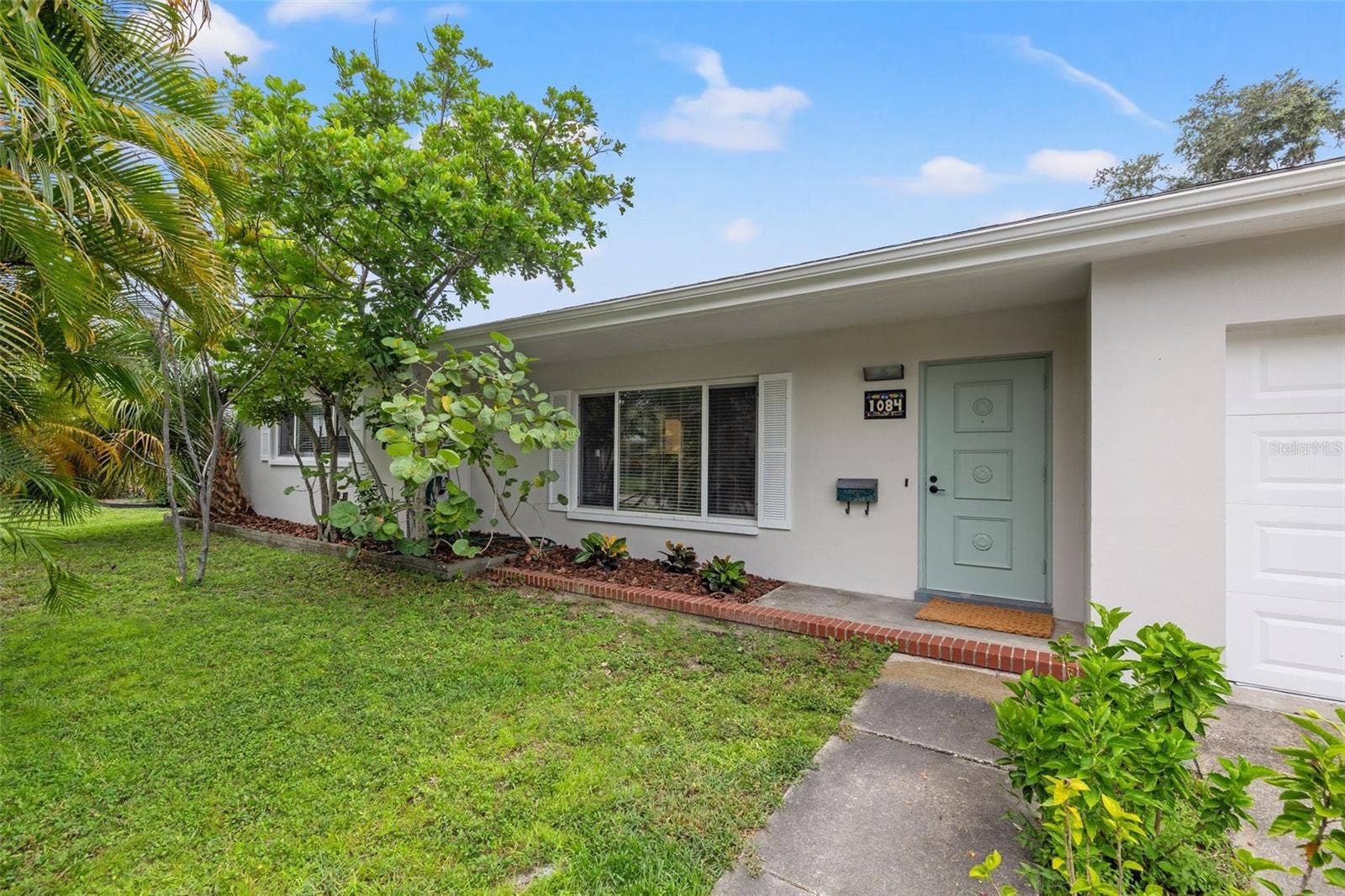1084 39TH AVENUE NE, St Petersburg, FL 33703