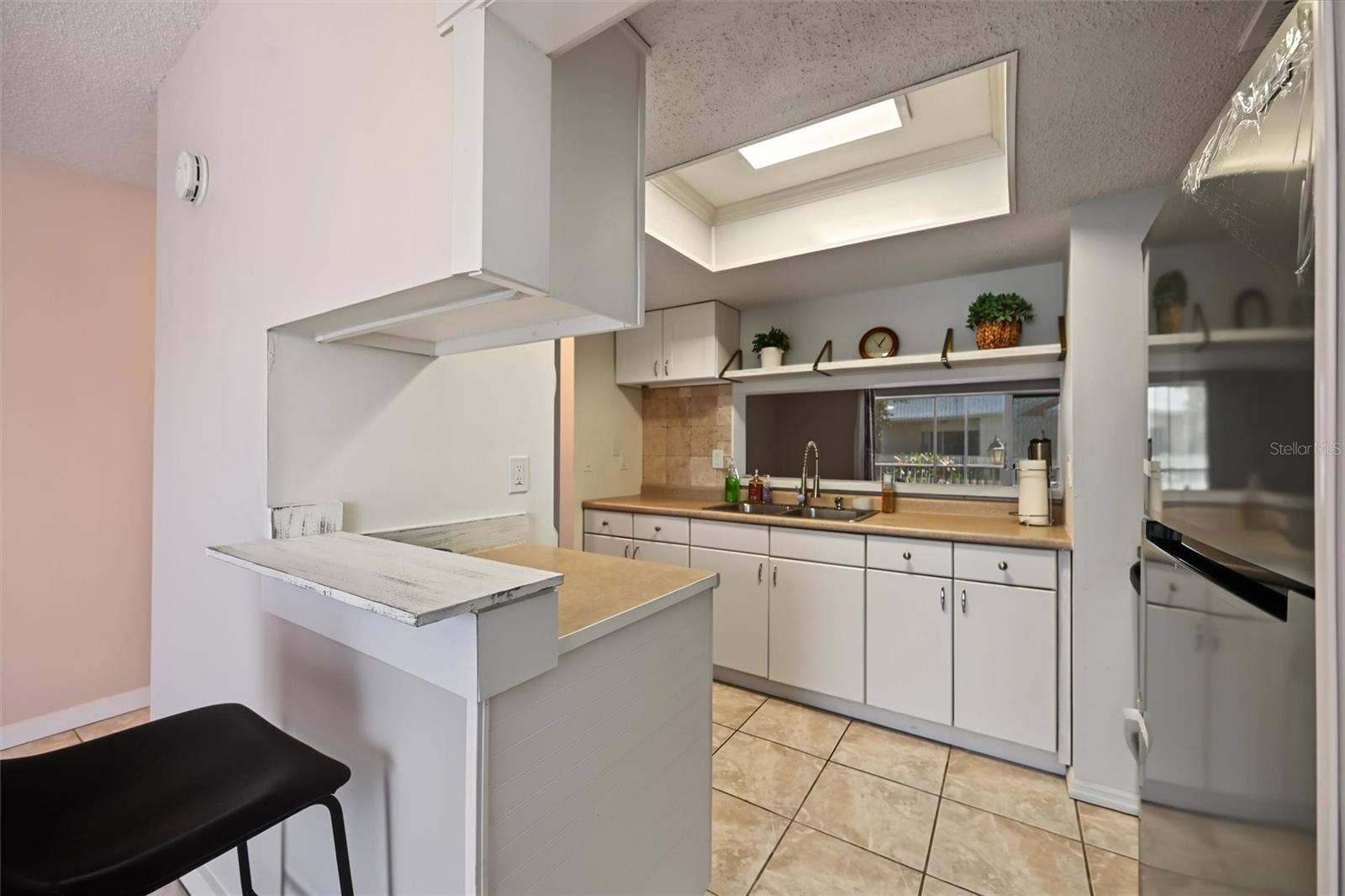 776 100TH AVENUE N, #204, St Petersburg, FL 33702