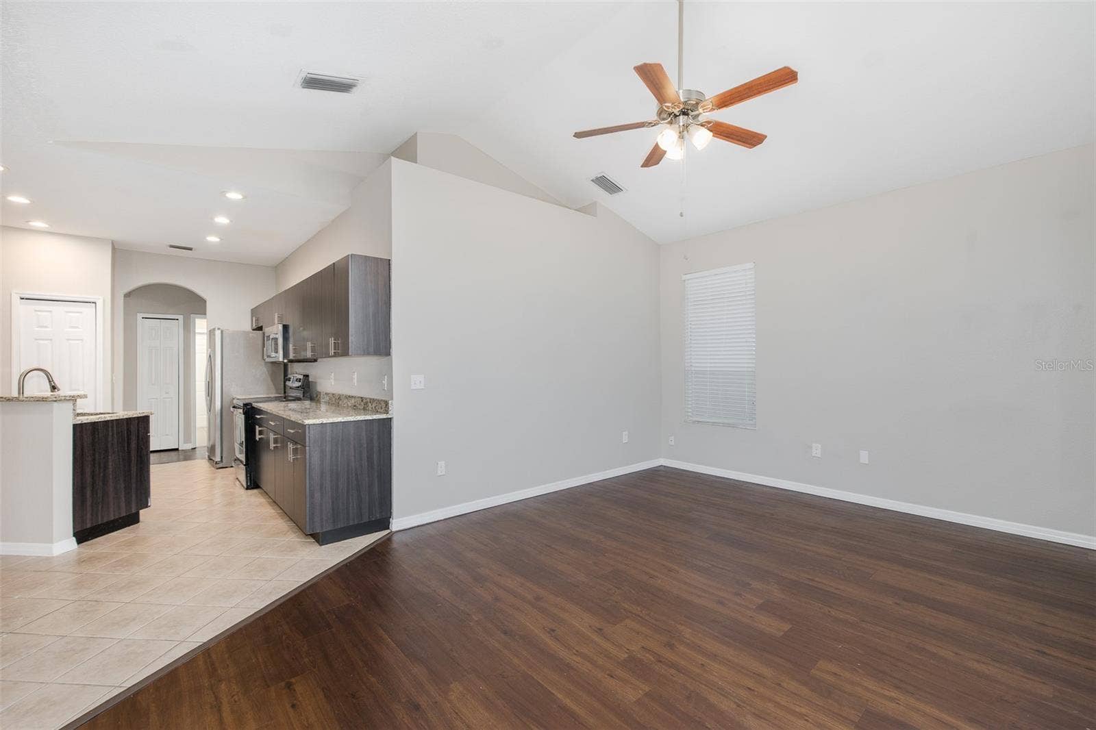 19103 DOVE CREEK DRIVE, Tampa, FL 33647 family room