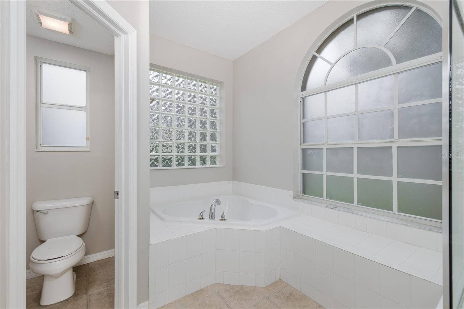 19103 DOVE CREEK DRIVE, Tampa, FL 33647 Primary bathroom