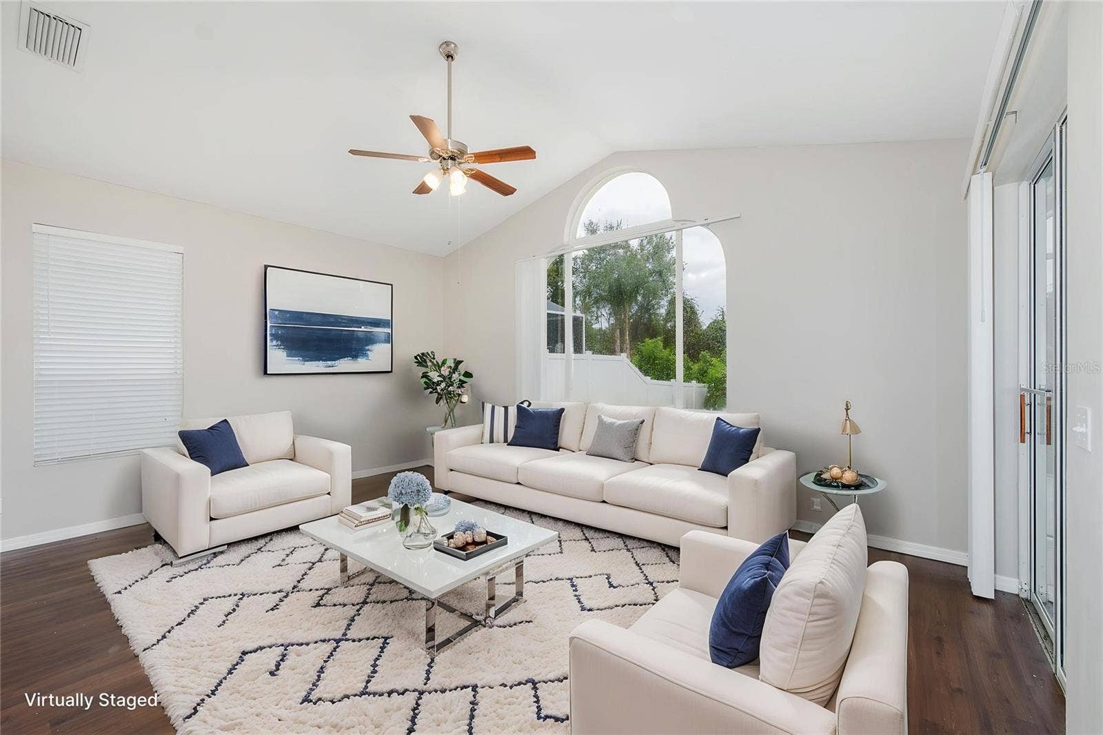 19103 DOVE CREEK DRIVE, Tampa, FL 33647 Family room