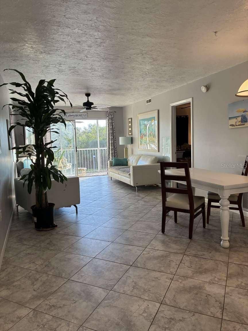 12760 INDIAN ROCKS ROAD, #1049, Largo, FL 33774 12760 INDIAN ROCKS ROAD, #1049, Largo, FL 33774