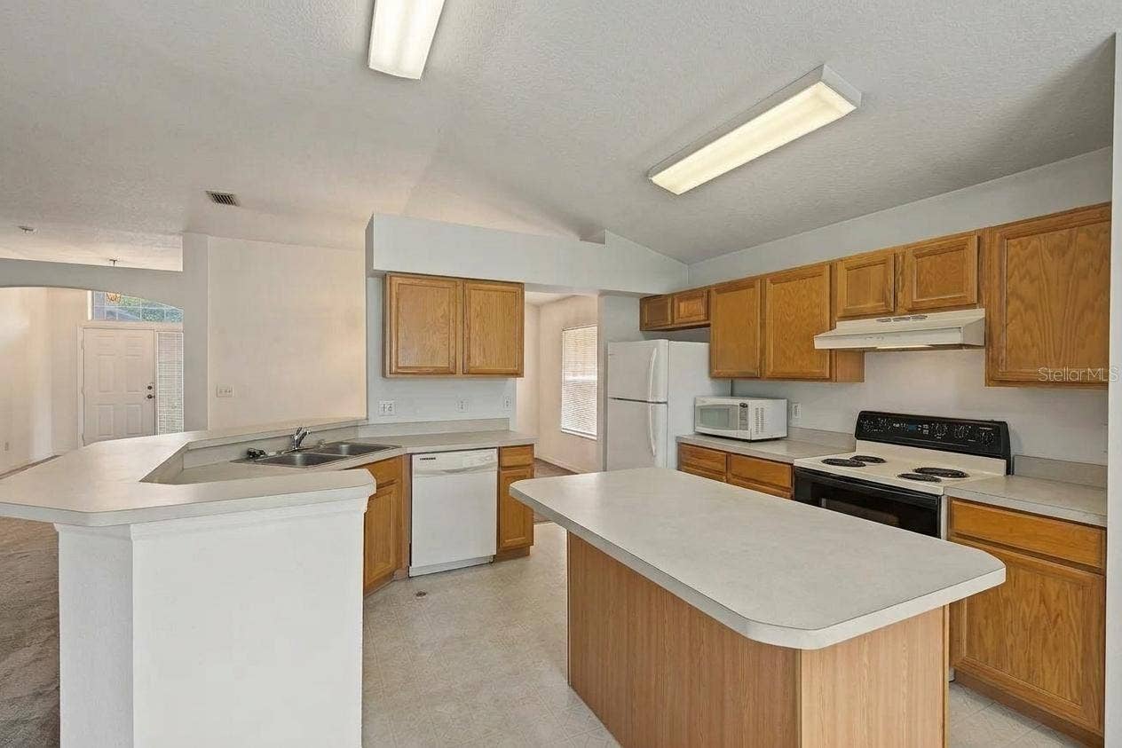6349 ASHFIELD PLACE, Wesley Chapel, FL 33545