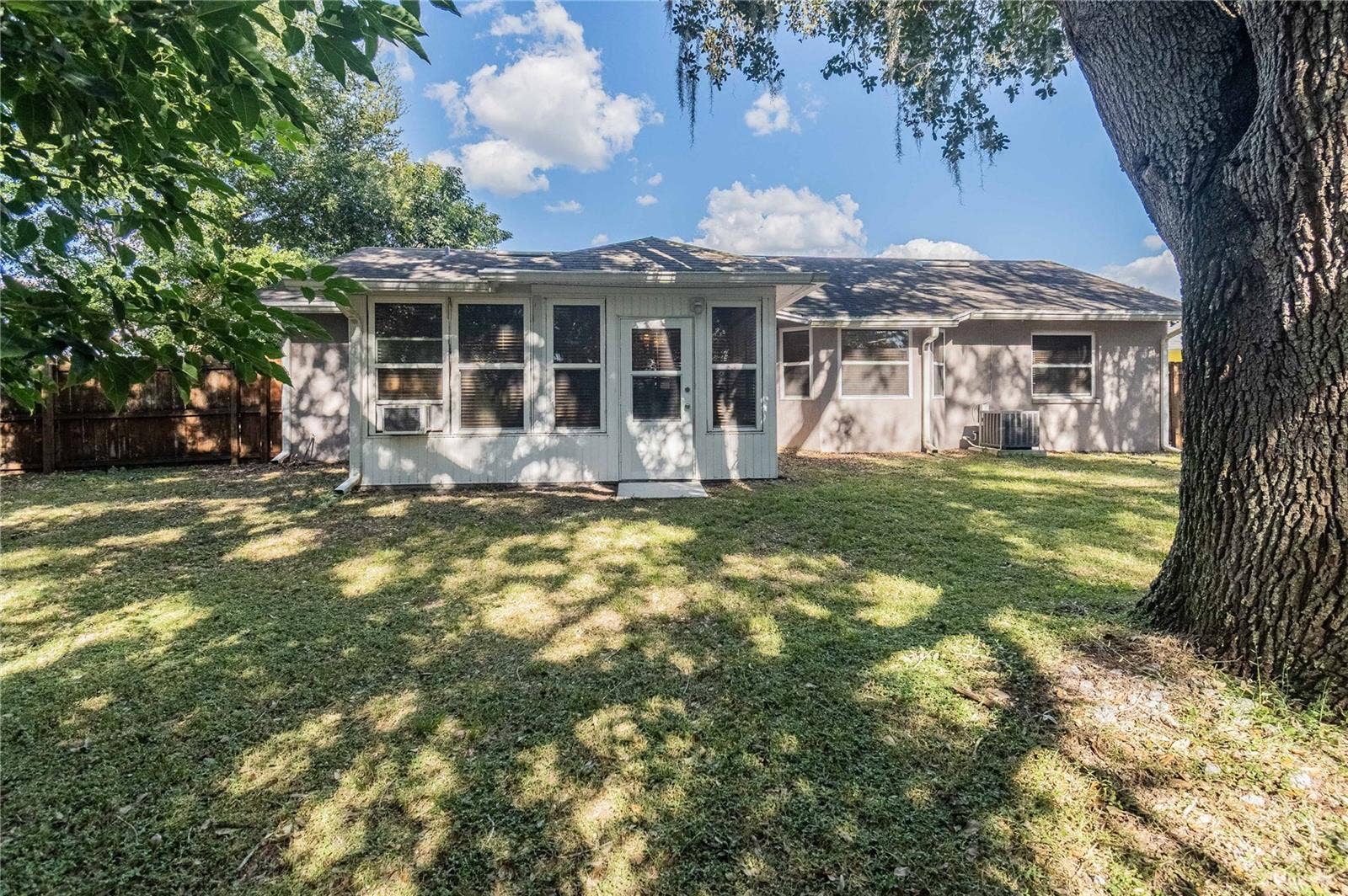 301 LOUIS EDWARD COURT, Lakeland, FL 33809