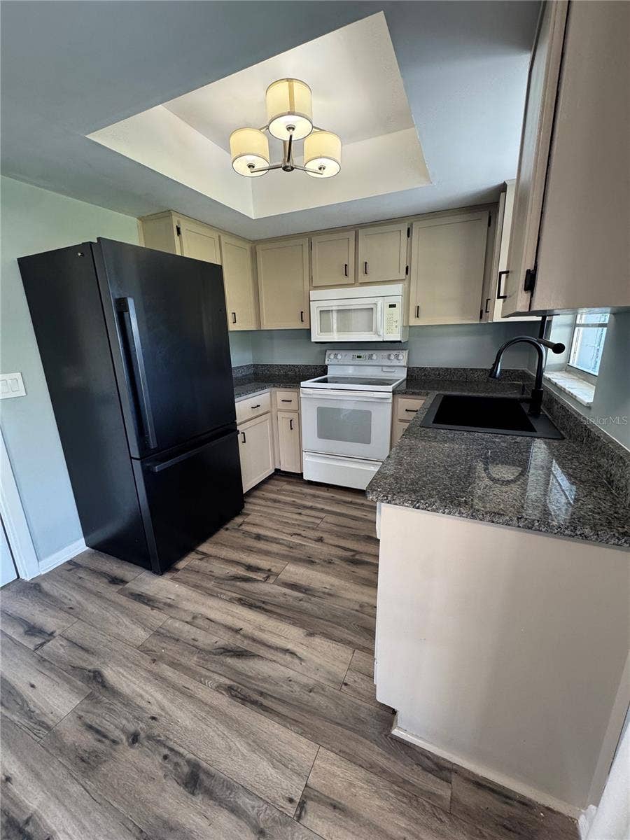8913 WOOD LAKE COURT, New Port Richey, FL 34653 8913 WOOD LAKE COURT, New Port Richey, FL 34653