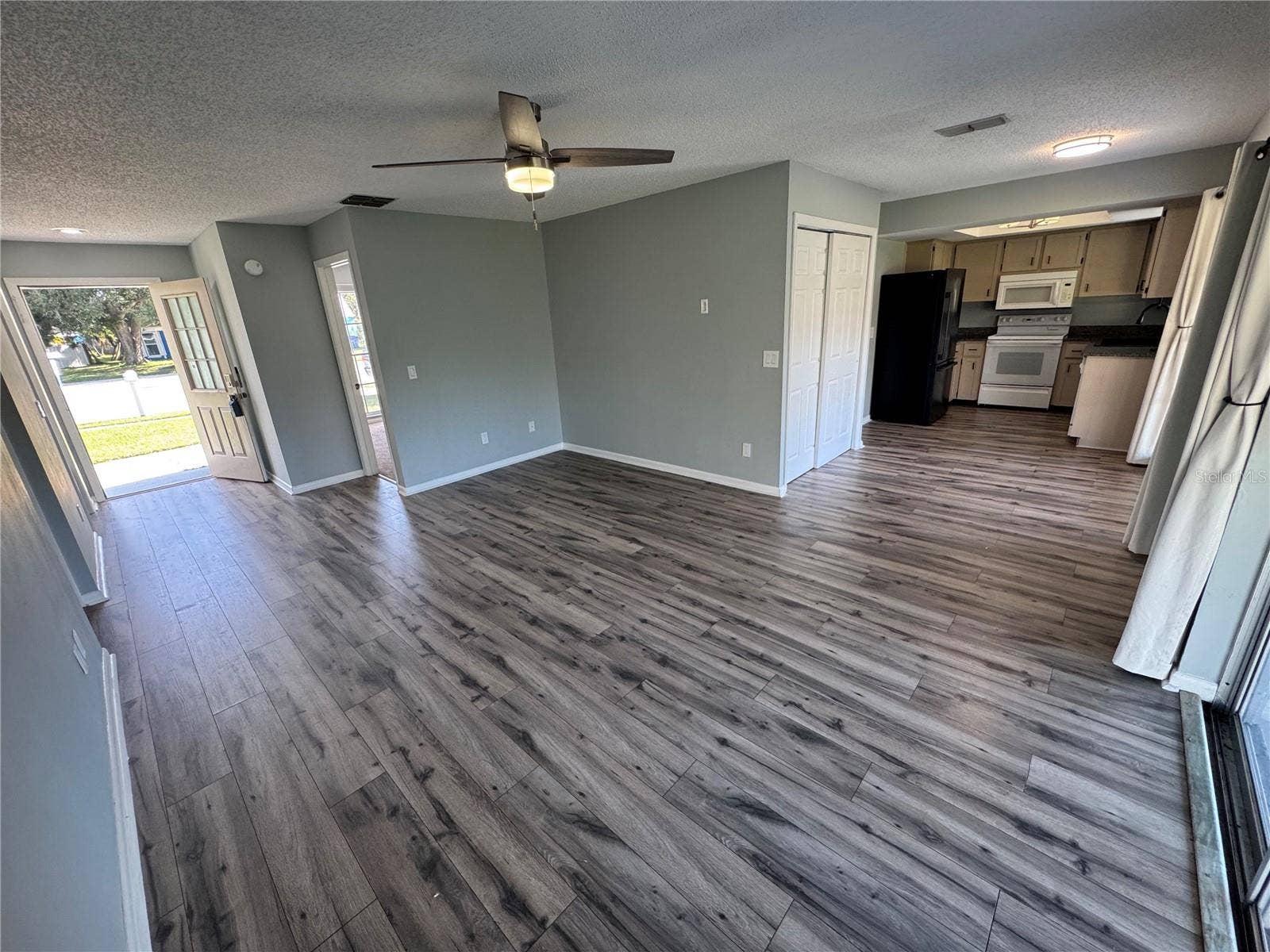 8913 WOOD LAKE COURT, New Port Richey, FL 34653 8913 WOOD LAKE COURT, New Port Richey, FL 34653