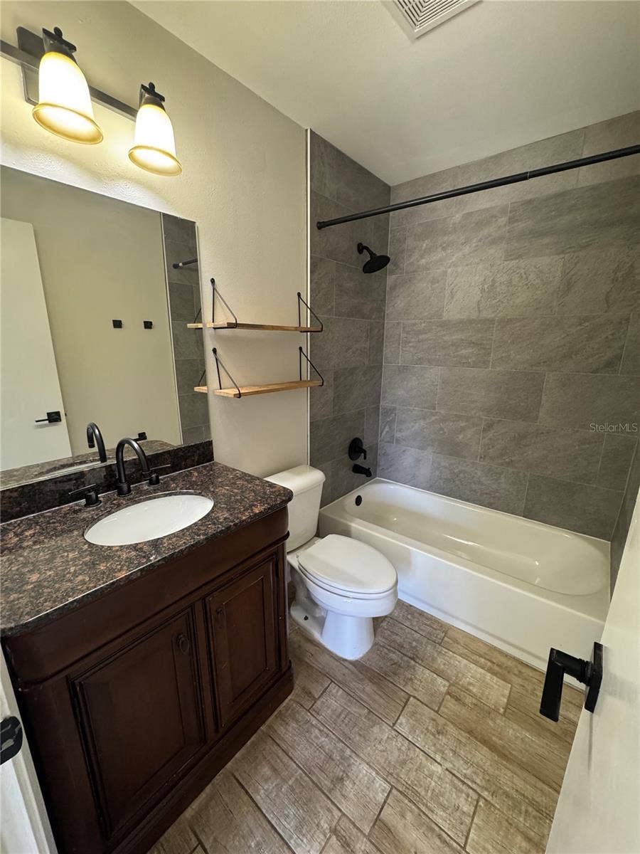 8913 WOOD LAKE COURT, New Port Richey, FL 34653 8913 WOOD LAKE COURT, New Port Richey, FL 34653