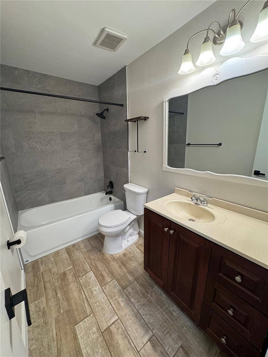 8913 WOOD LAKE COURT, New Port Richey, FL 34653 8913 WOOD LAKE COURT, New Port Richey, FL 34653