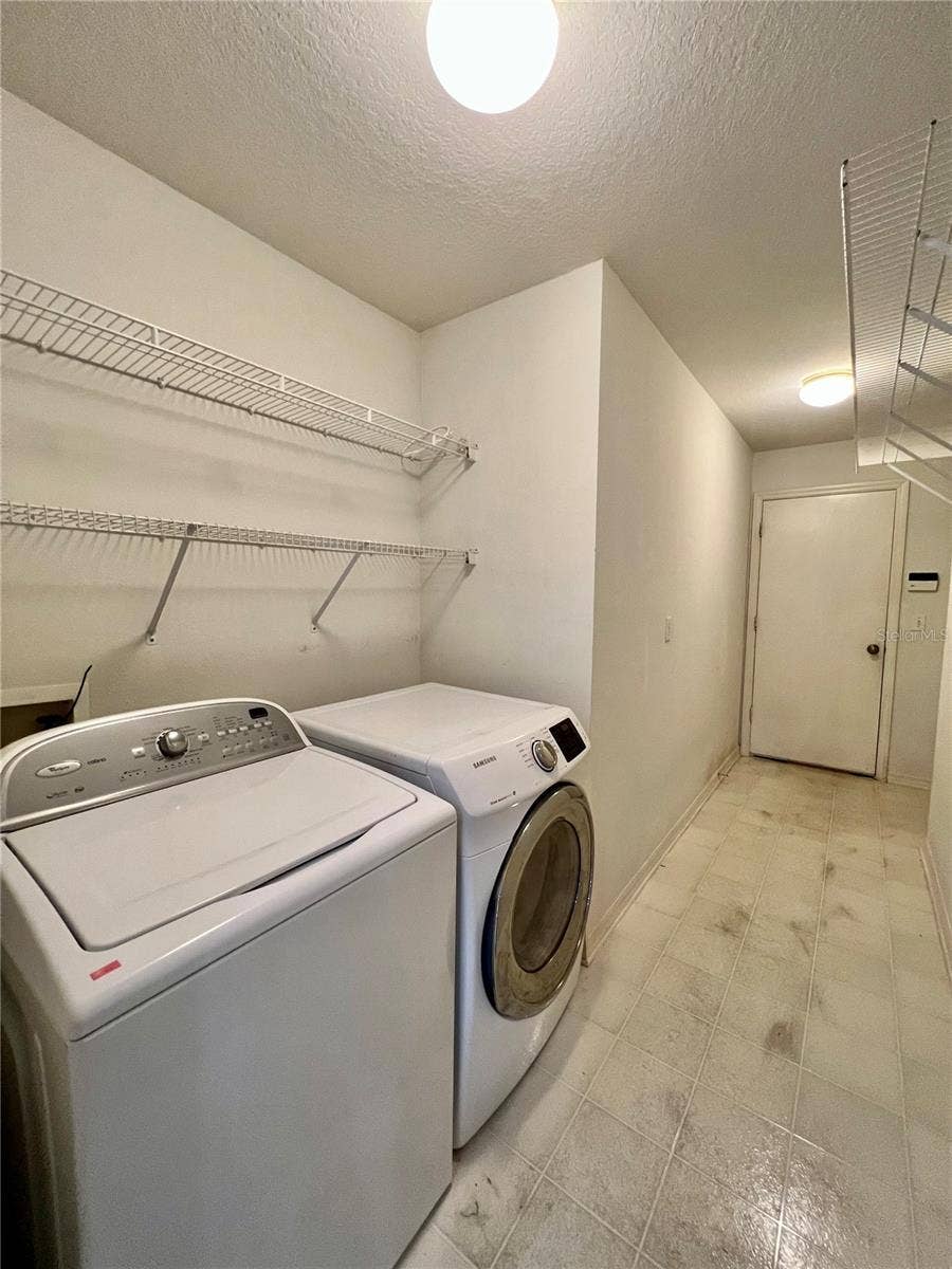 915 TUSCANNY STREET, Brandon, FL 33511 915 TUSCANNY STREET, Brandon, FL 33511