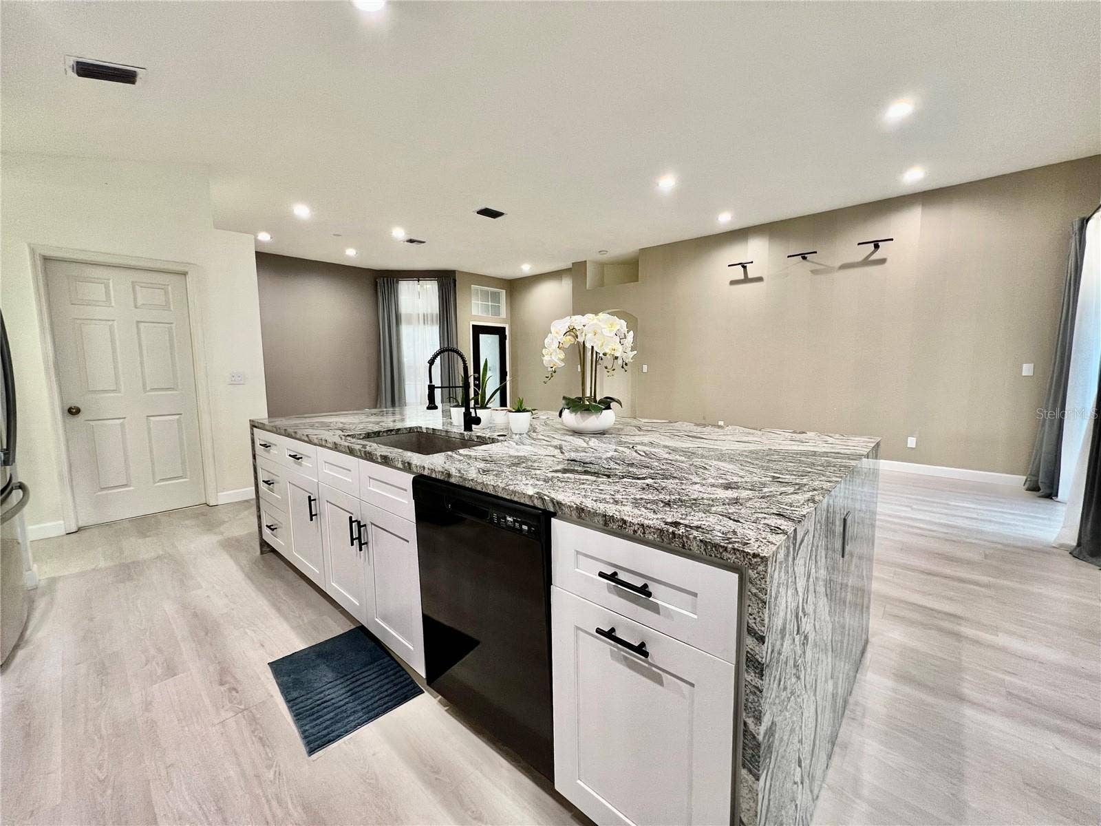915 TUSCANNY STREET, Brandon, FL 33511 915 TUSCANNY STREET, Brandon, FL 33511