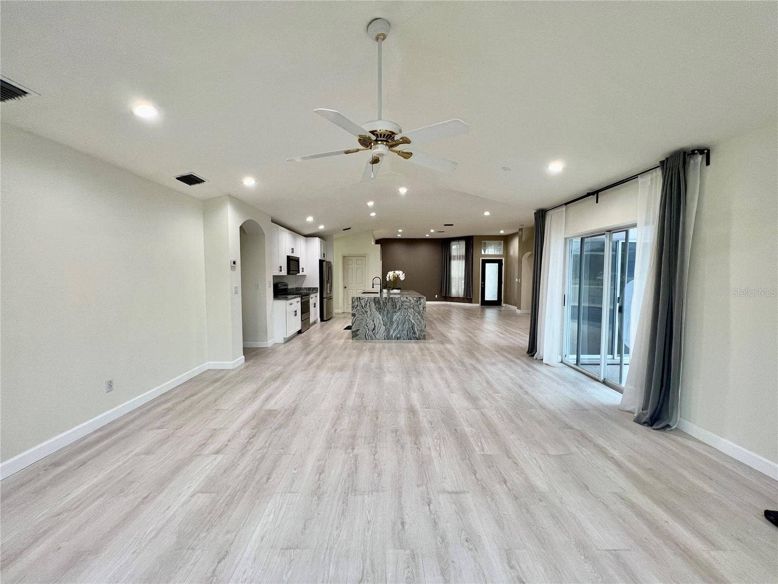 915 TUSCANNY STREET, Brandon, FL 33511 915 TUSCANNY STREET, Brandon, FL 33511
