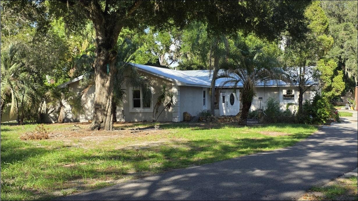 807 S KINGS AVENUE, Brandon, FL 33511 First back parcel