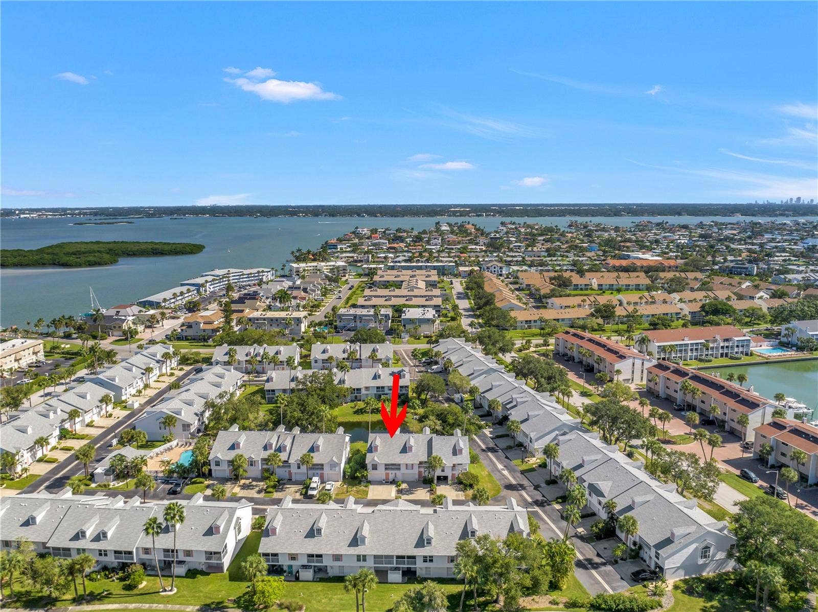 159 SUN ISLE CIR, Treasure Island, FL 33706 Facing East