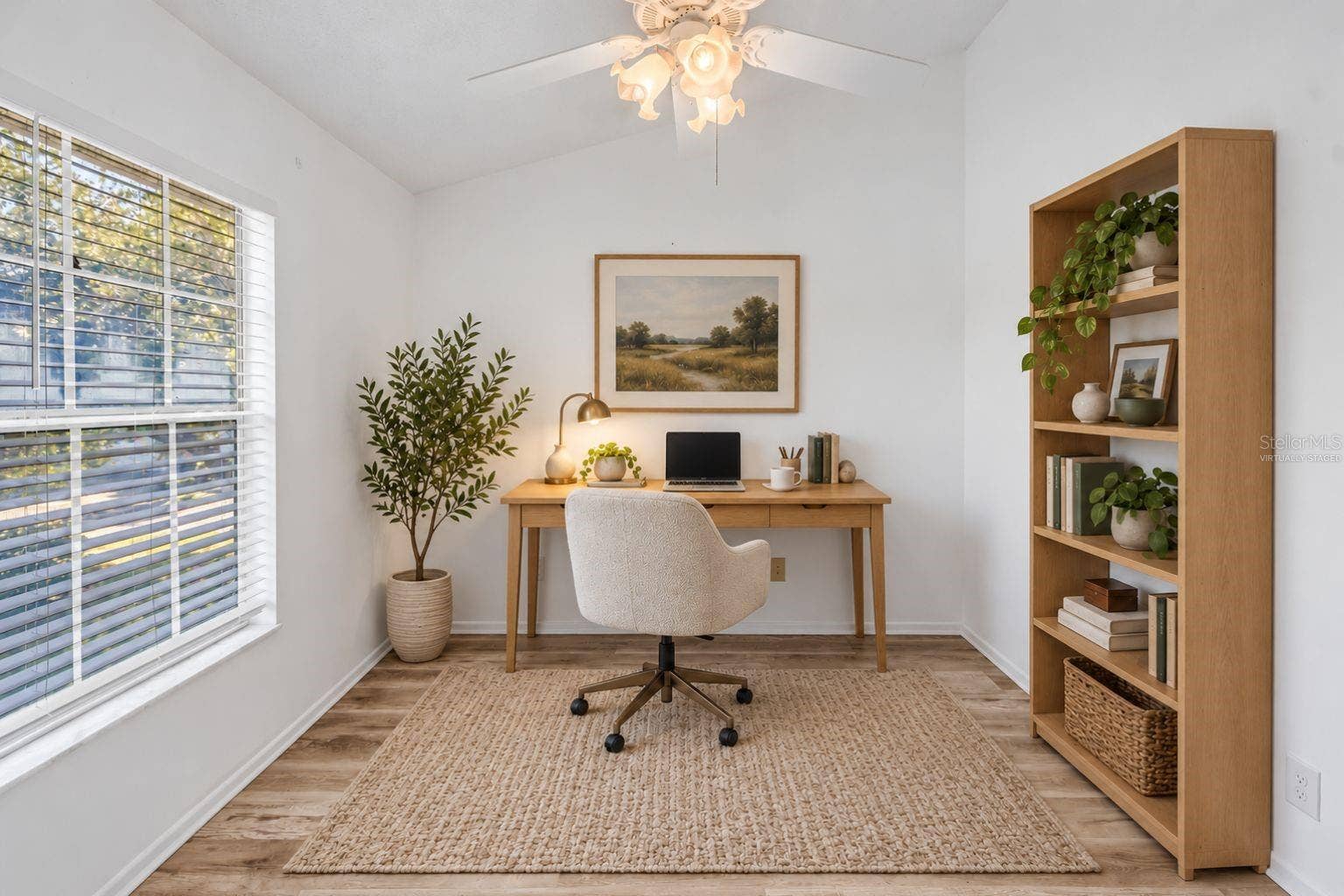 159 SUN ISLE CIR, Treasure Island, FL 33706 Virtually staged