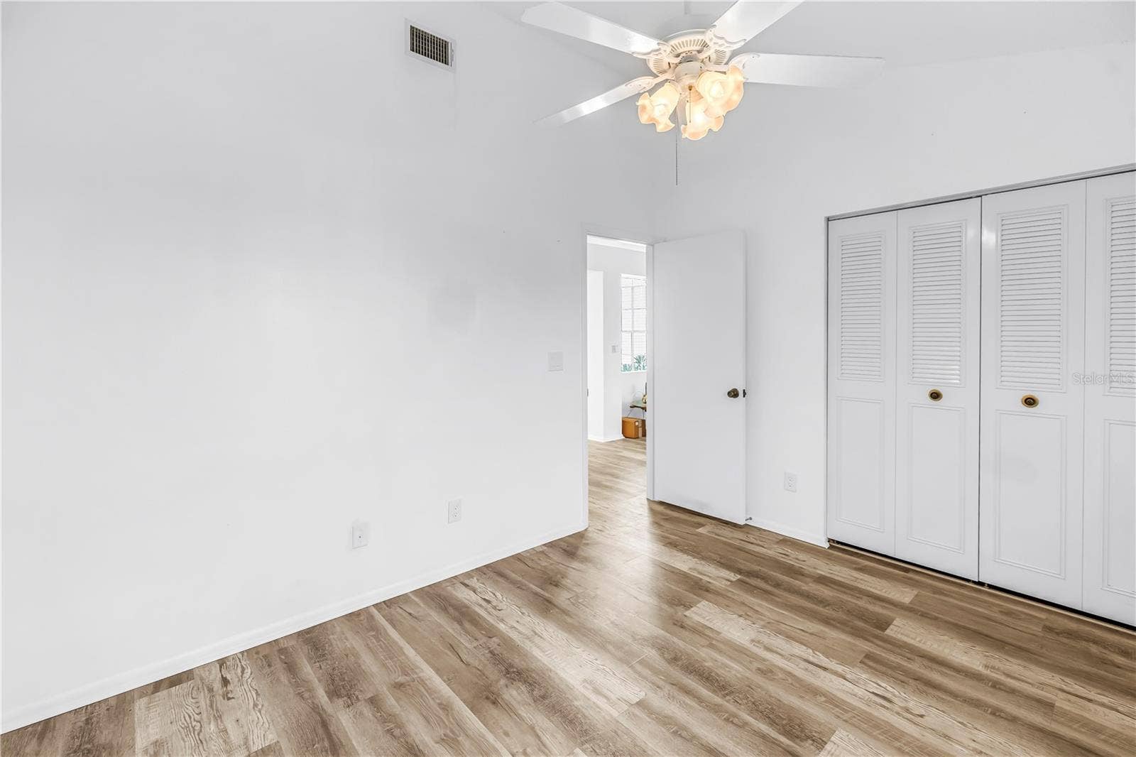 159 SUN ISLE CIR, Treasure Island, FL 33706 Bedroom 1