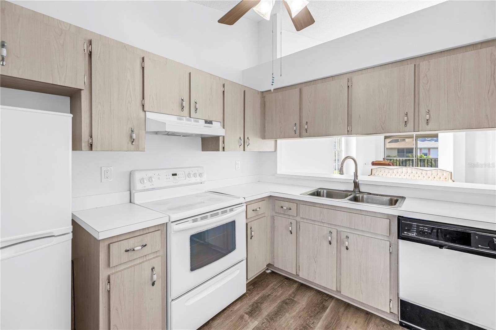 159 SUN ISLE CIR, Treasure Island, FL 33706 159 SUN ISLE CIR, Treasure Island, FL 33706