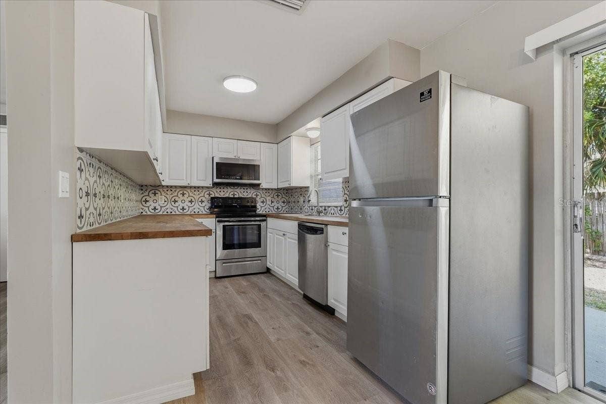 1510 CROMWELL DRIVE, Tarpon Springs, FL 34689