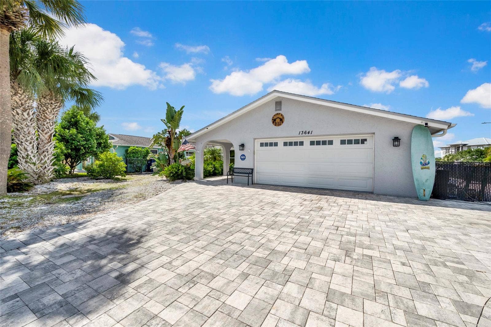 Pavered Circular Driveway