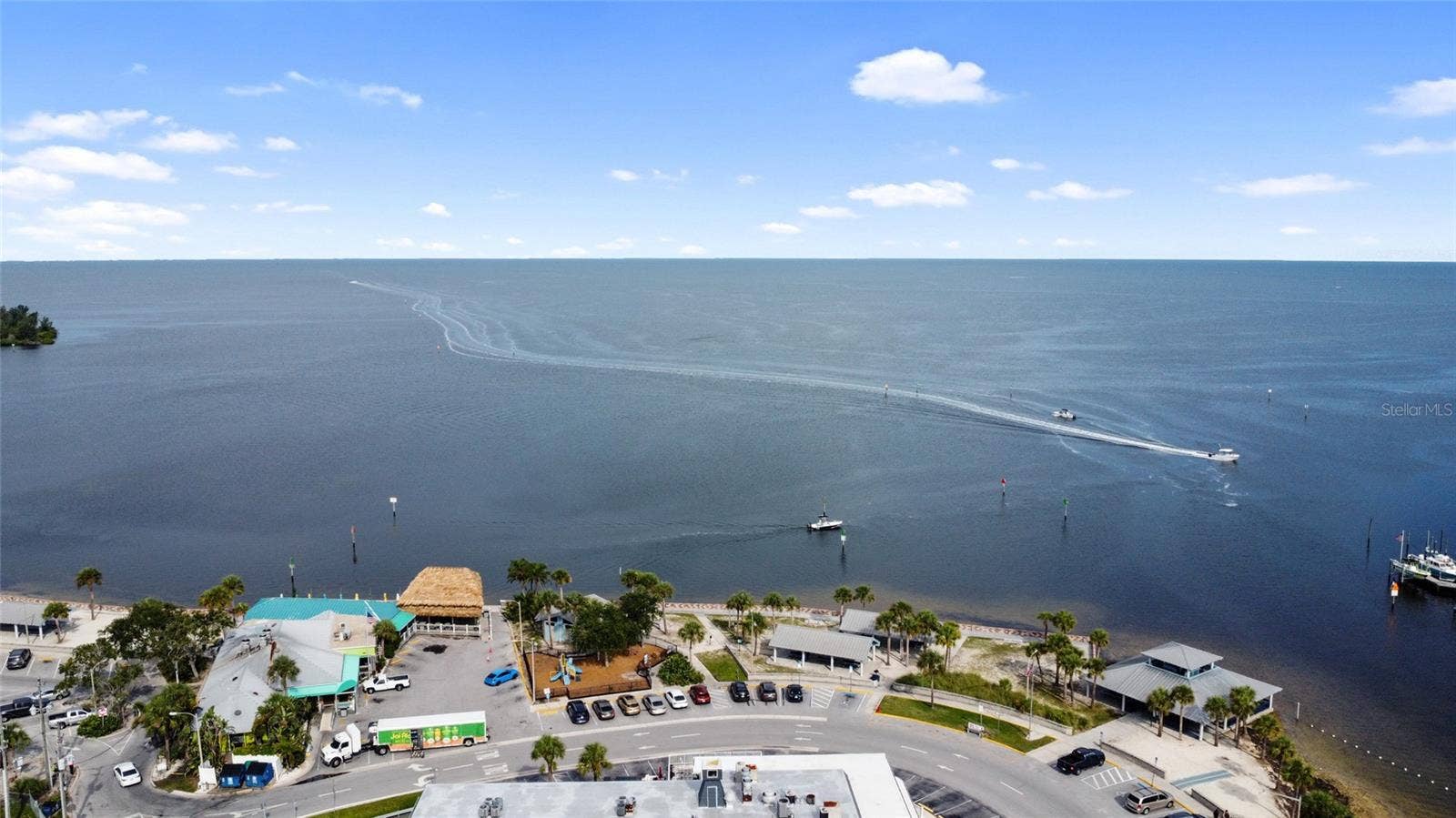 Hudson Beach ~ Sam's on the Beach Restaurant