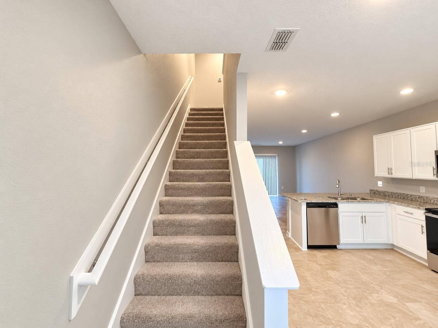 7211 SABAL TERRACE, Jacksonville, FL 32210 Stairs