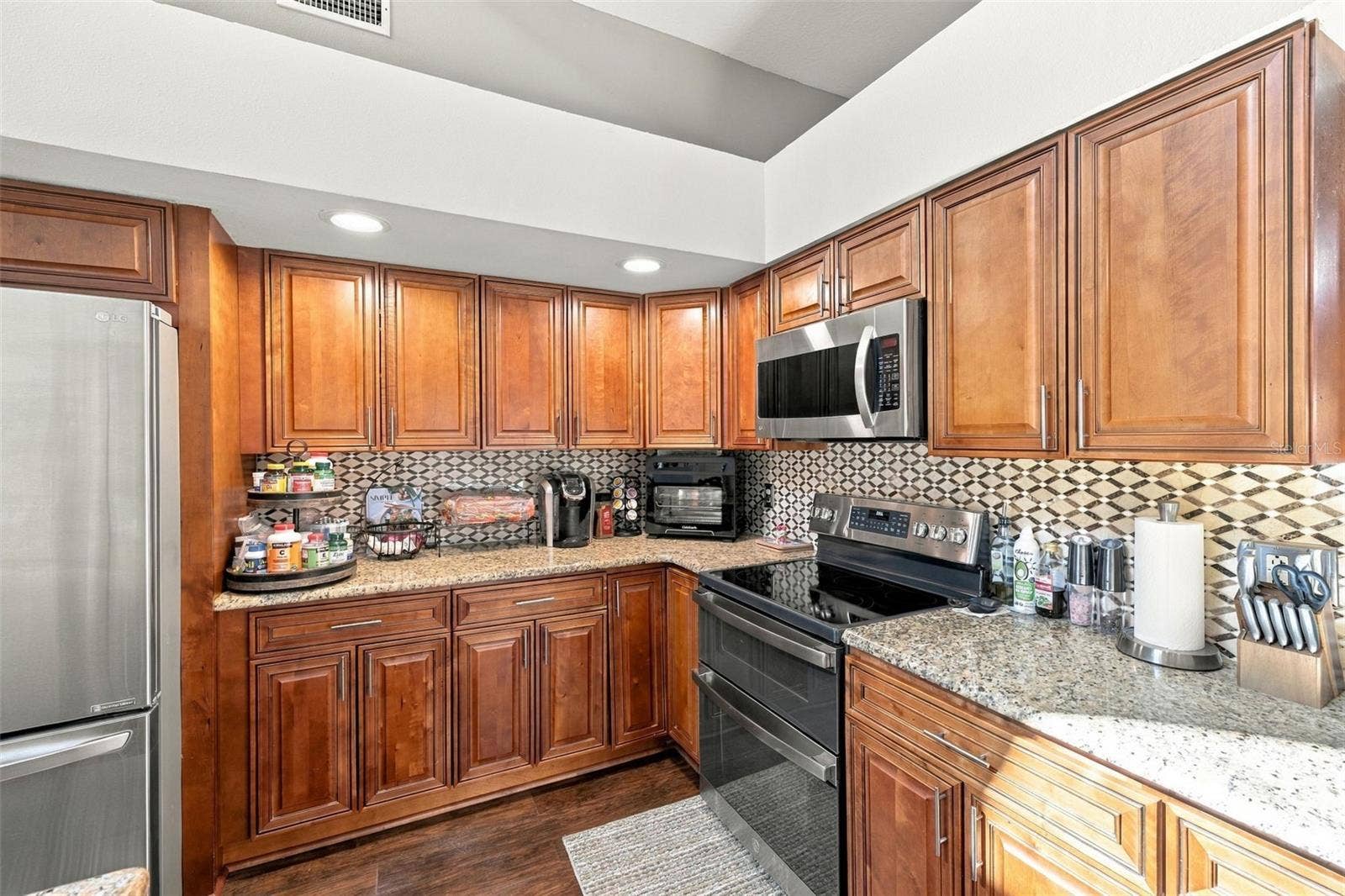 8708 CHARMING KNOLL COURT, Tampa, FL 33635 8708 CHARMING KNOLL COURT, Tampa, FL 33635