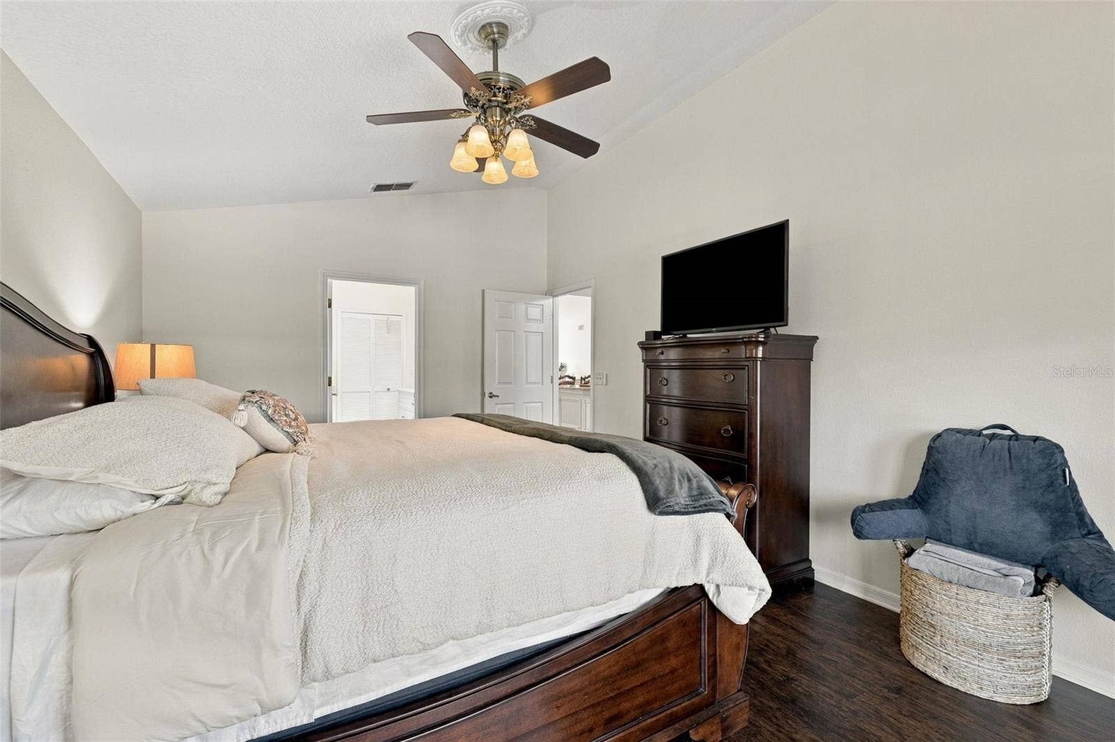 8708 CHARMING KNOLL COURT, Tampa, FL 33635 8708 CHARMING KNOLL COURT, Tampa, FL 33635