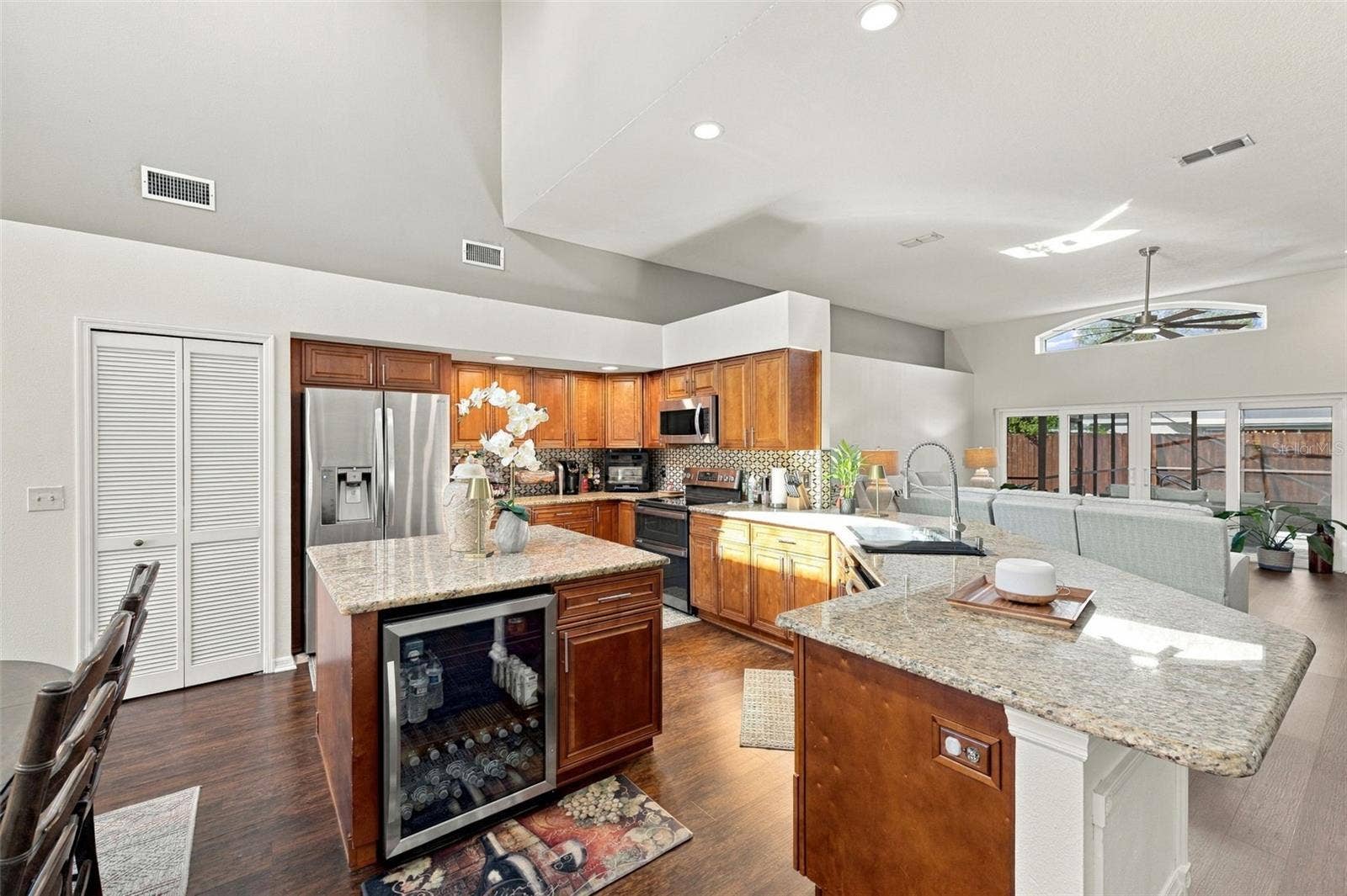 8708 CHARMING KNOLL COURT, Tampa, FL 33635 8708 CHARMING KNOLL COURT, Tampa, FL 33635