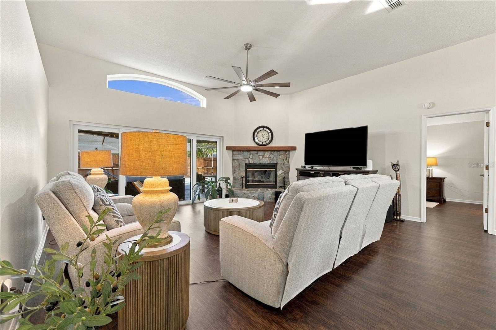 8708 CHARMING KNOLL COURT, Tampa, FL 33635 8708 CHARMING KNOLL COURT, Tampa, FL 33635