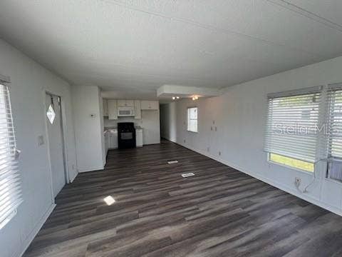 3245 E MAIN STREET, #3, Lakeland, FL 33807 3245 E MAIN STREET, #3, Lakeland, FL 33807