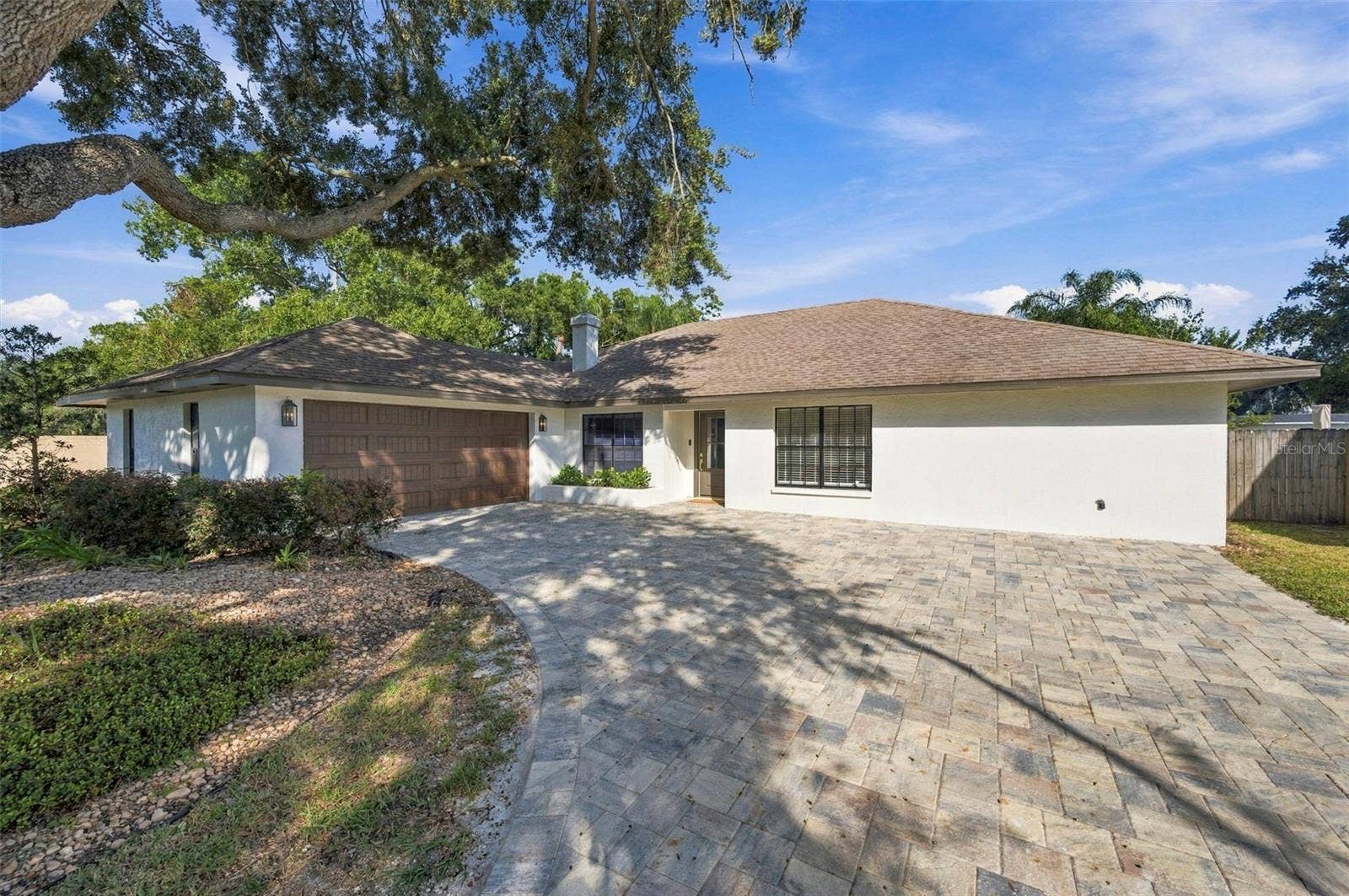 16611 ROUND OAK DRIVE, Tampa, FL 33618