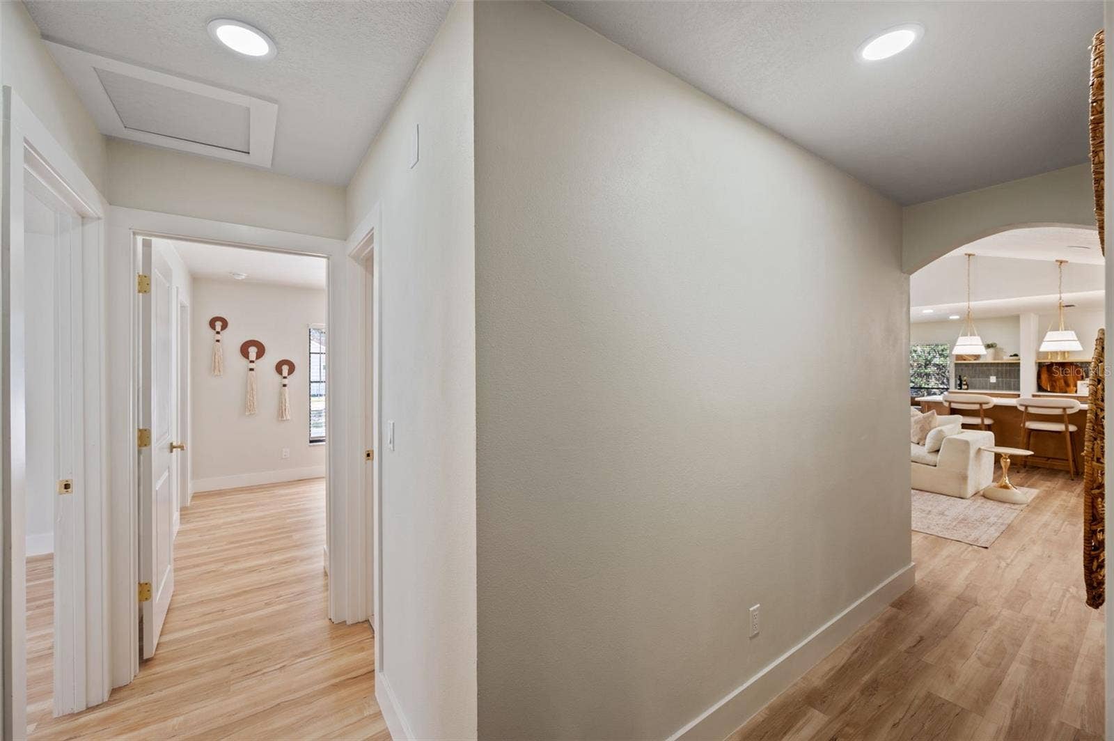 16611 ROUND OAK DRIVE, Tampa, FL 33618