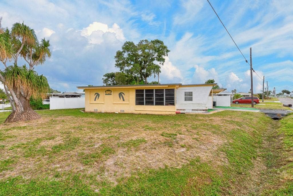 1744 HOYLE DRIVE, Holiday, FL 34691 1744 HOYLE DRIVE, Holiday, FL 34691