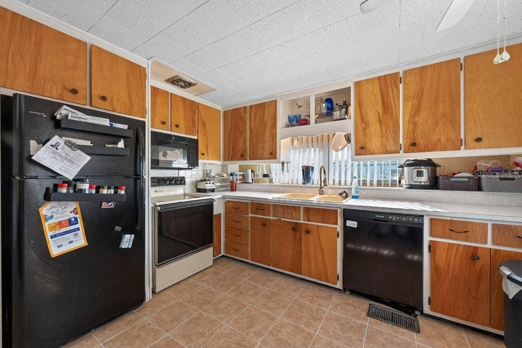 1744 HOYLE DRIVE, Holiday, FL 34691 1744 HOYLE DRIVE, Holiday, FL 34691