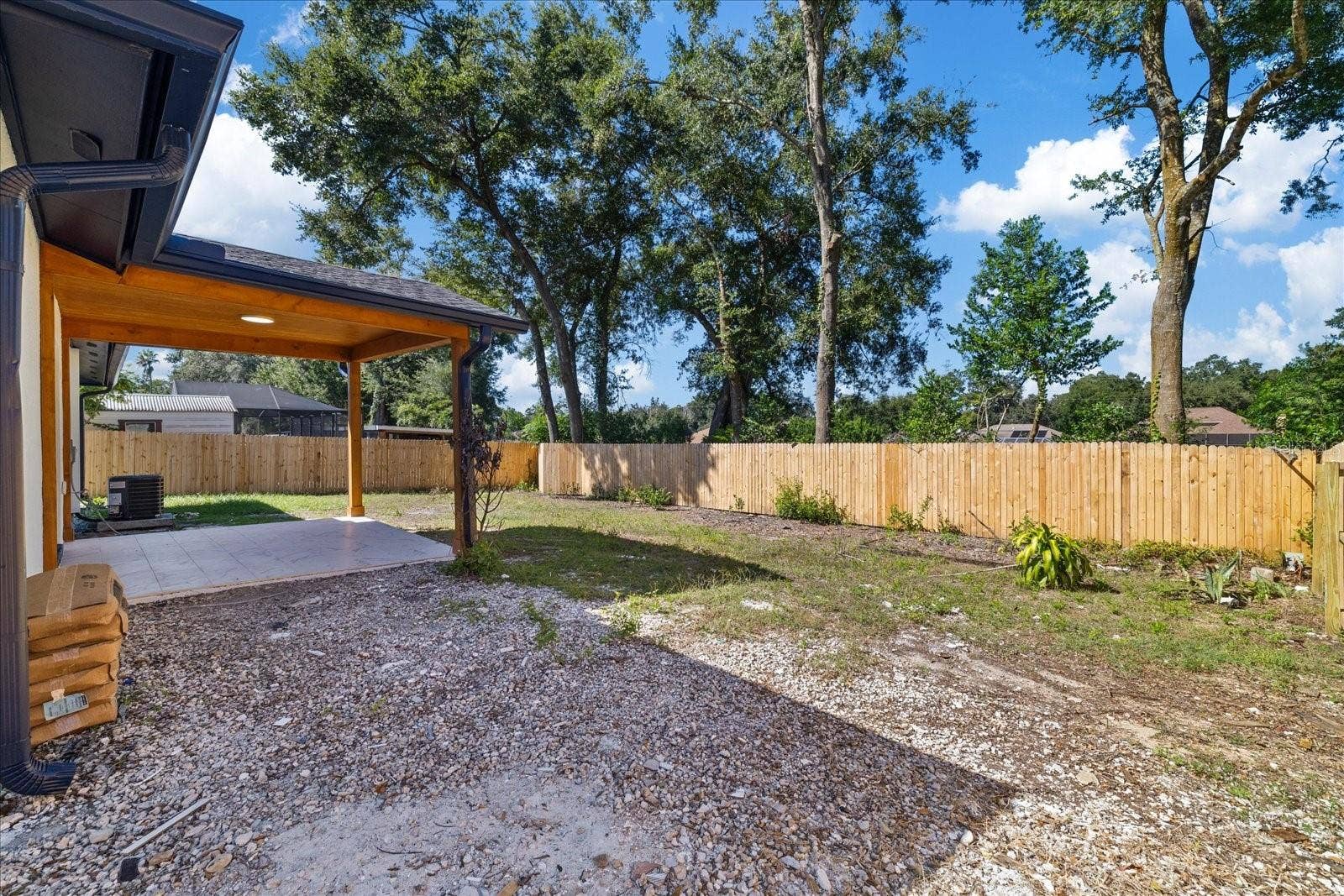 517 FALKIRK AVENUE, Valrico, FL 33594 517 FALKIRK AVENUE, Valrico, FL 33594
