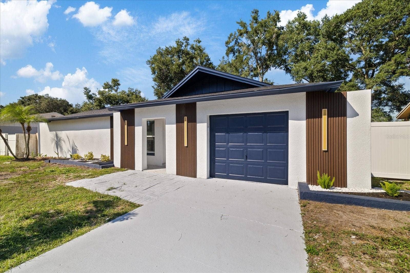 517 FALKIRK AVENUE, Valrico, FL 33594 517 FALKIRK AVENUE, Valrico, FL 33594