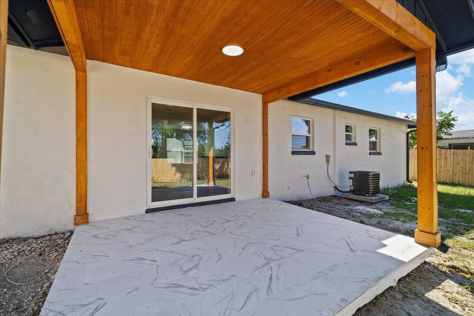 517 FALKIRK AVENUE, Valrico, FL 33594 517 FALKIRK AVENUE, Valrico, FL 33594