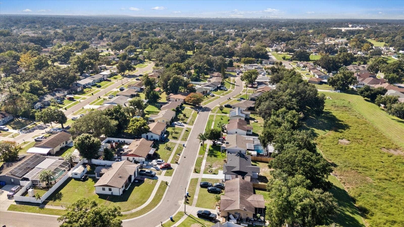 517 FALKIRK AVENUE, Valrico, FL 33594 517 FALKIRK AVENUE, Valrico, FL 33594