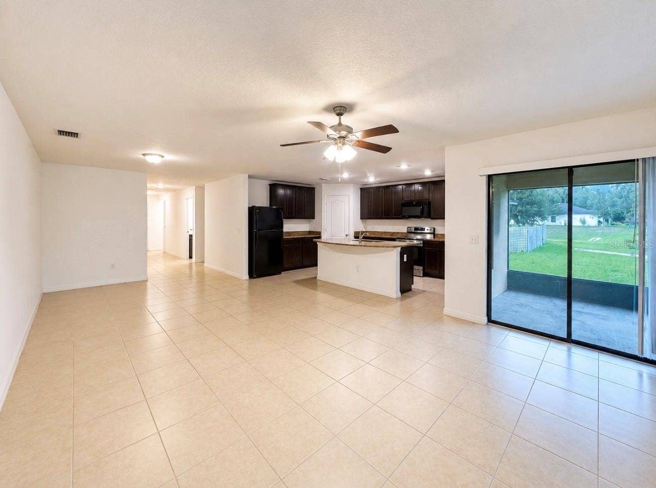 6924 REDBAY DRIVE, Brooksville, FL 34602 6924 REDBAY DRIVE, Brooksville, FL 34602