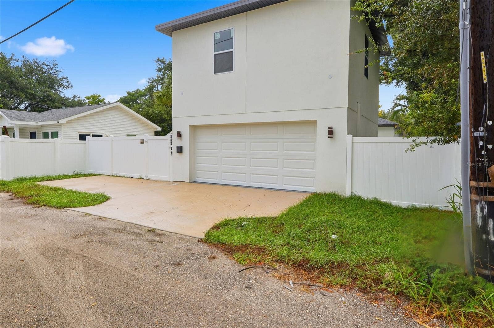 926 11TH AVENUE S, St Petersburg, FL 33705