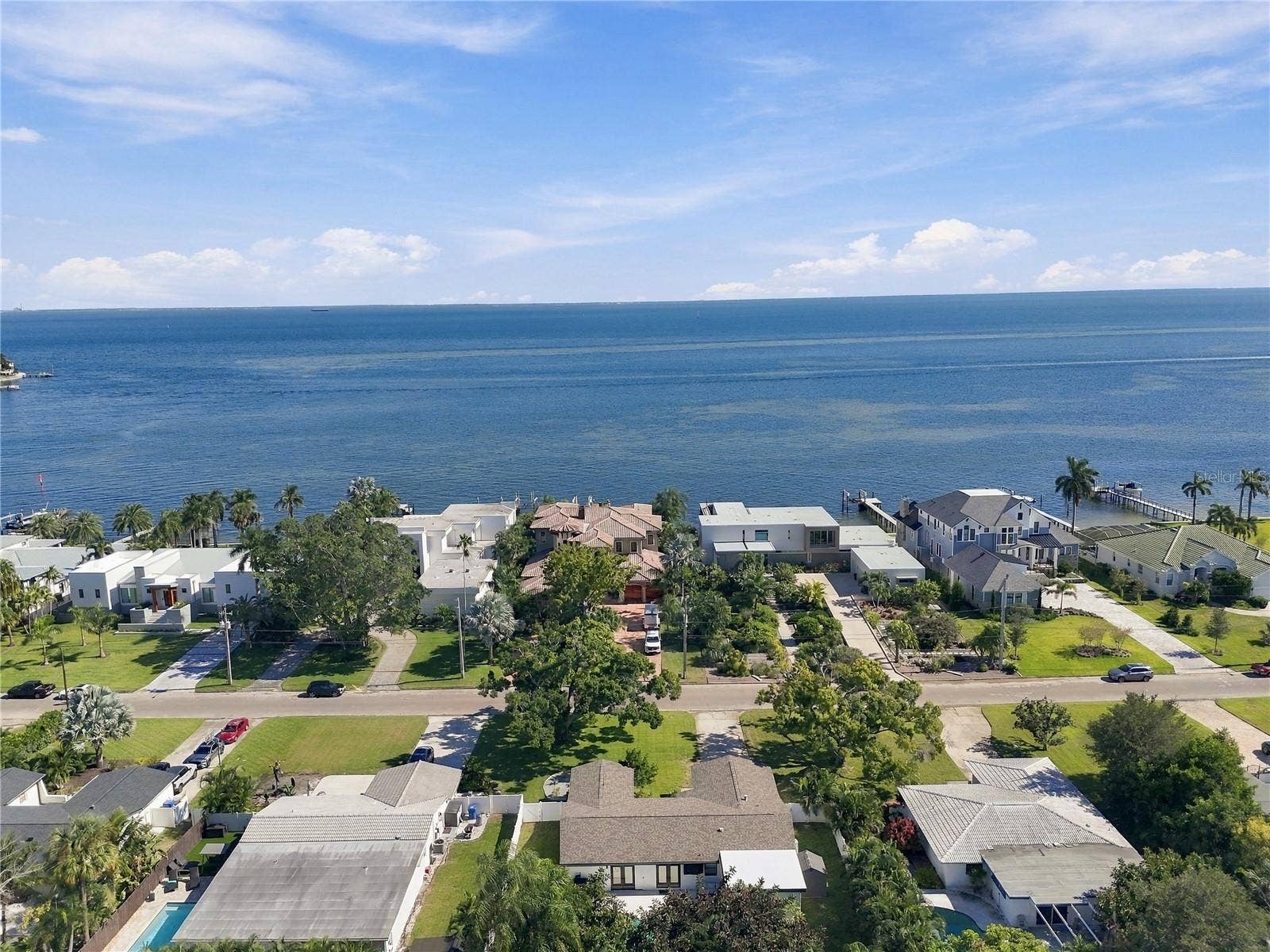 4600 BAYSHORE BOULEVARD NE, St Petersburg, FL 33703 4600 BAYSHORE BOULEVARD NE, St Petersburg, FL 33703
