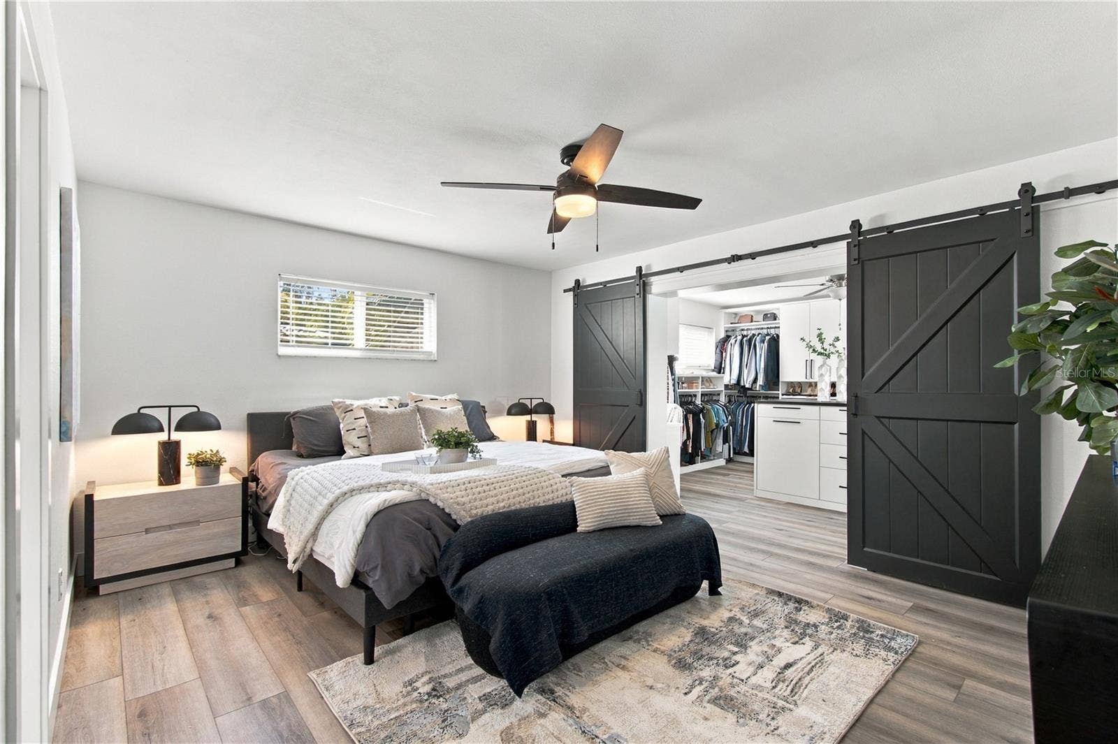 4600 BAYSHORE BOULEVARD NE, St Petersburg, FL 33703 Primary Bedroom with Ensuite Bathroom