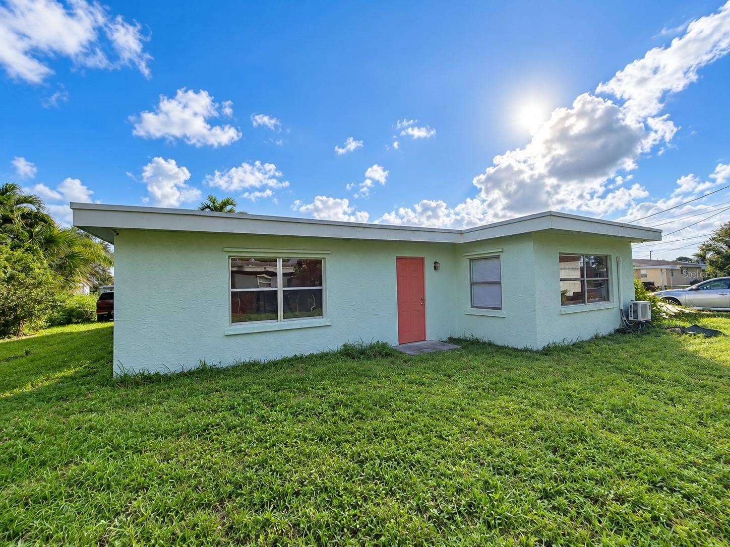 320 W 21ST STREET, Riviera Beach, FL 33404