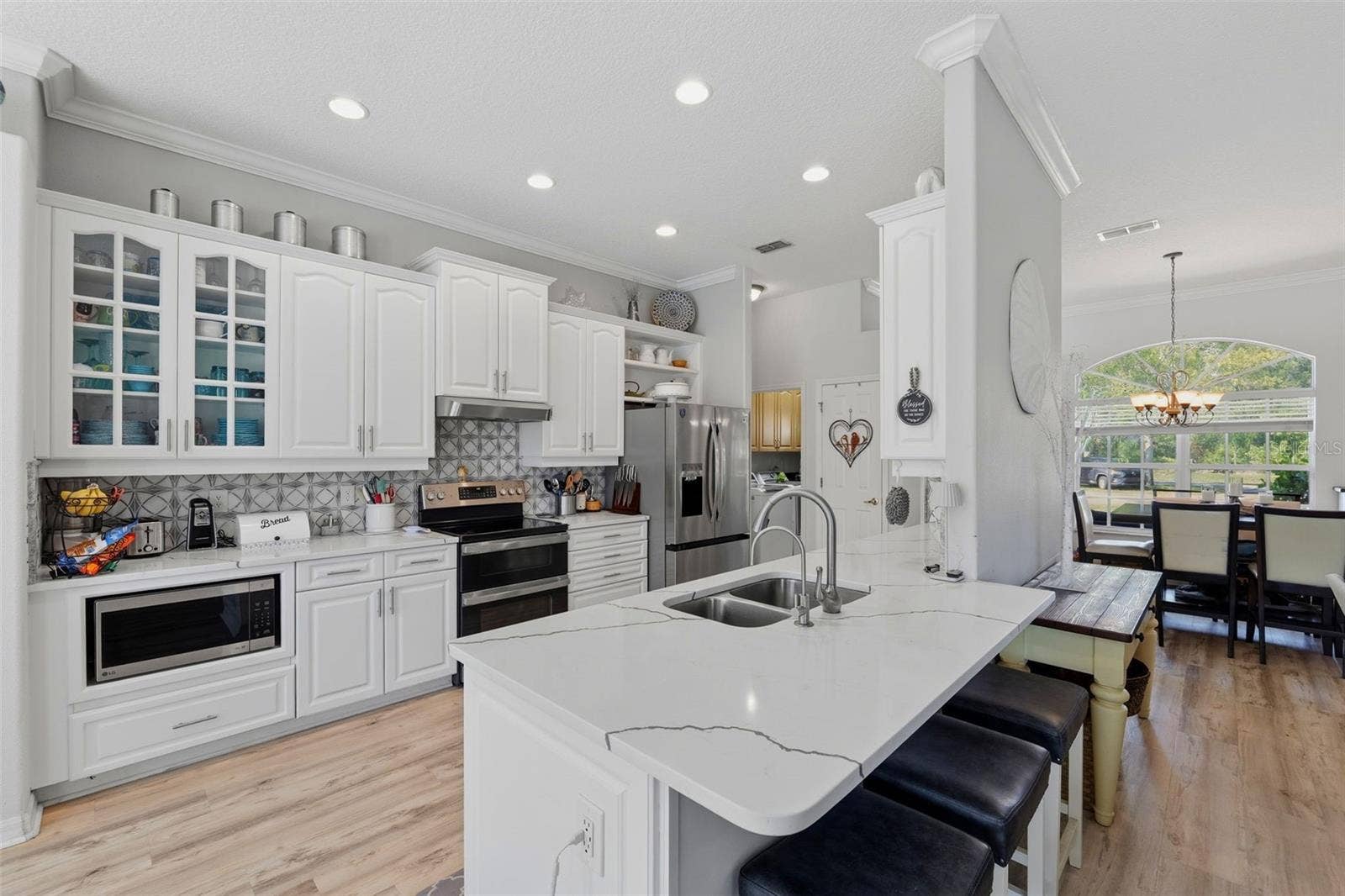 Open Kitchen