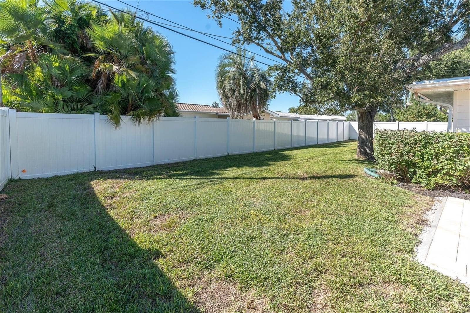 10248 IMPERIAL POINT DRIVE E, Largo, FL 33774 10248 IMPERIAL POINT DRIVE E, Largo, FL 33774
