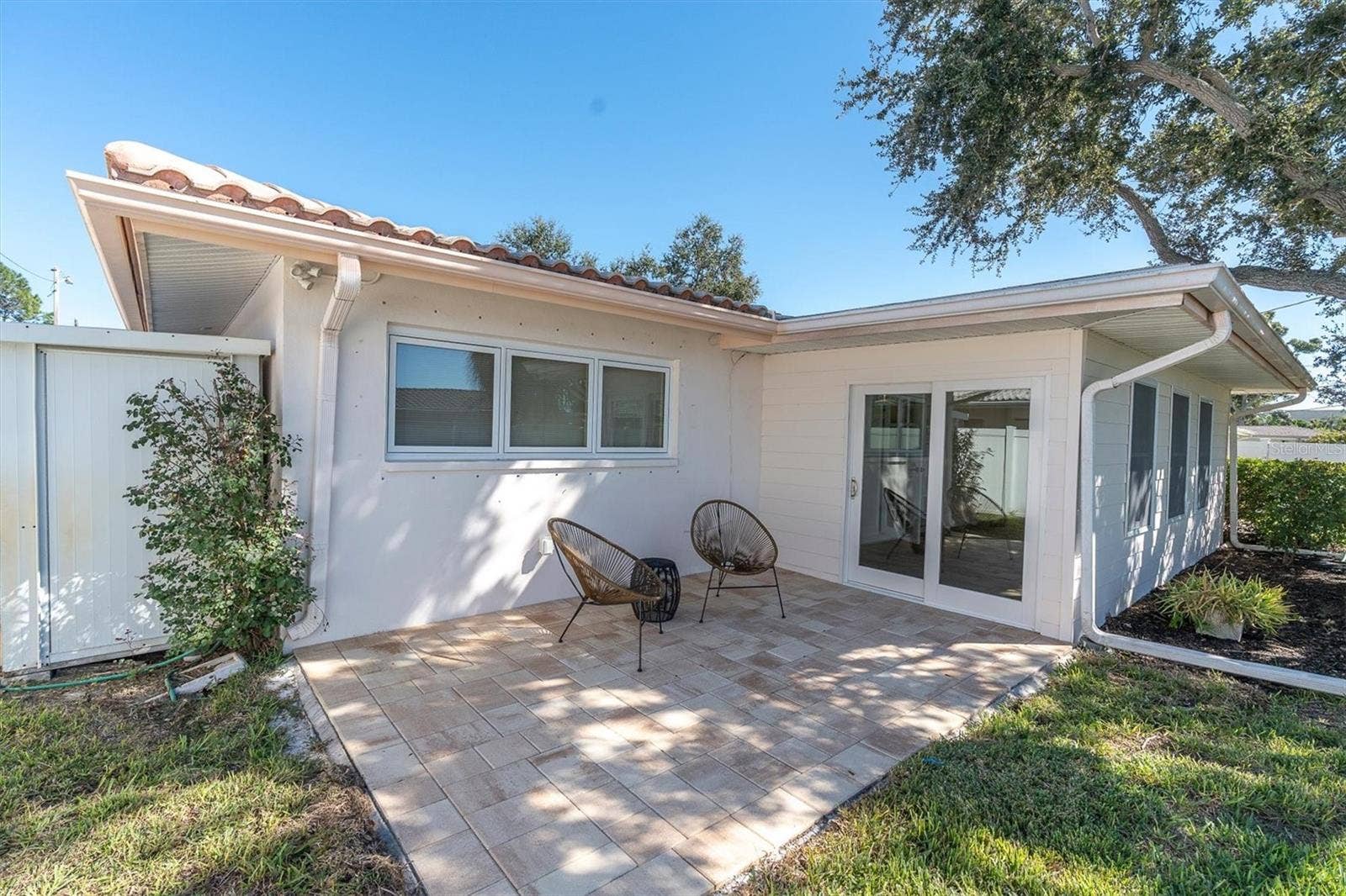 10248 IMPERIAL POINT DRIVE E, Largo, FL 33774 10248 IMPERIAL POINT DRIVE E, Largo, FL 33774