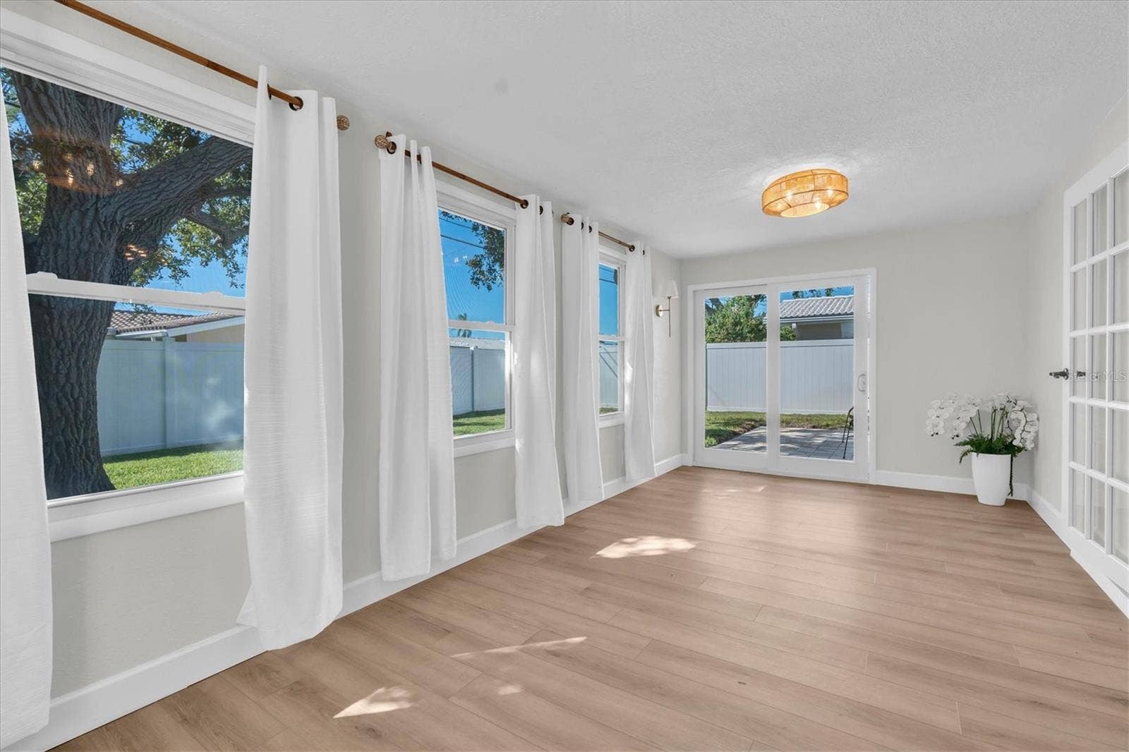10248 IMPERIAL POINT DRIVE E, Largo, FL 33774 10248 IMPERIAL POINT DRIVE E, Largo, FL 33774