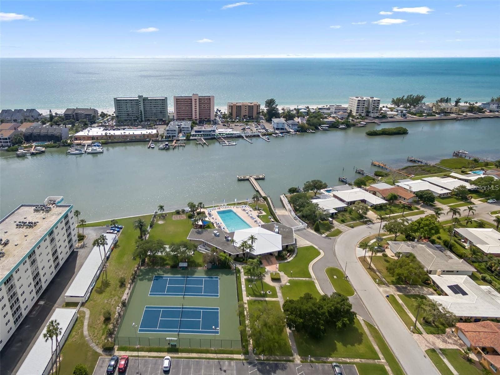 10248 IMPERIAL POINT DRIVE E, Largo, FL 33774 10248 IMPERIAL POINT DRIVE E, Largo, FL 33774